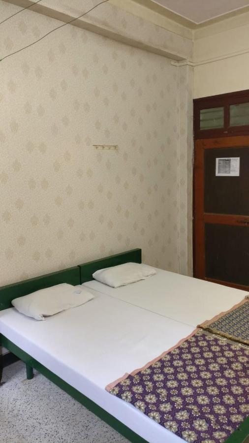 Solanki Guest House Kolhapur Exterior foto